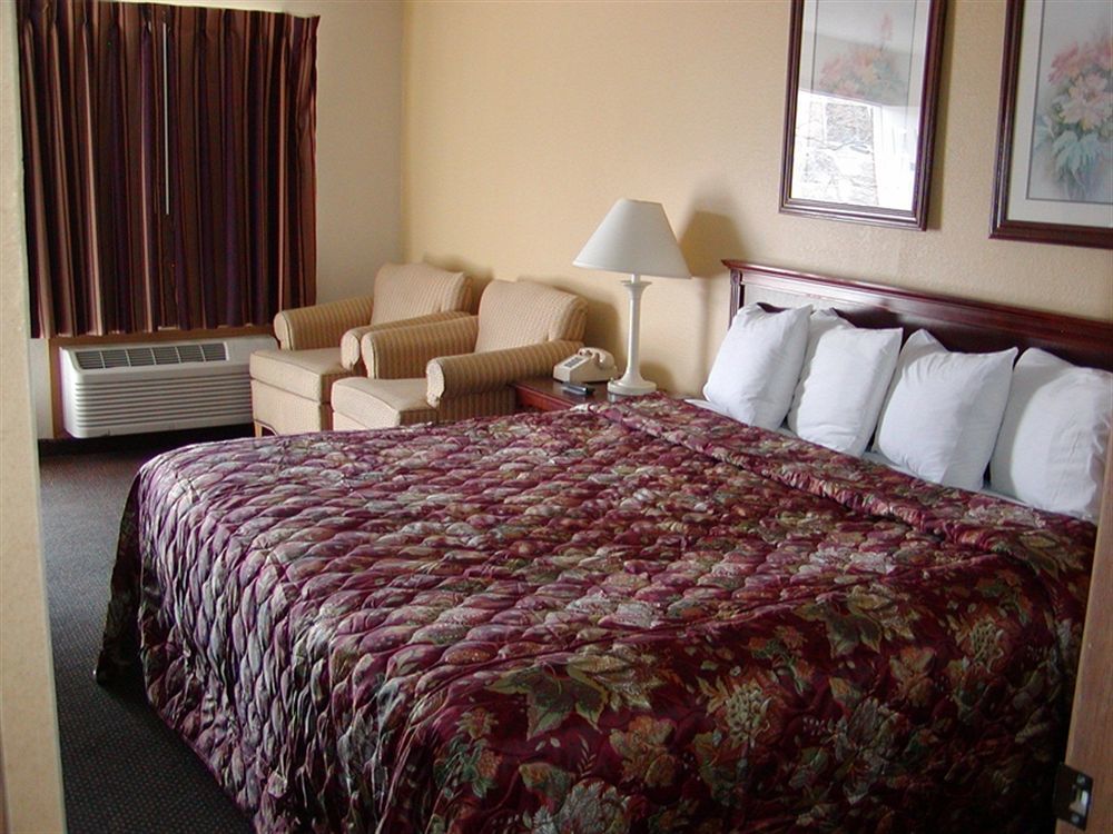Carriage House Inn Бренсон Екстер'єр фото