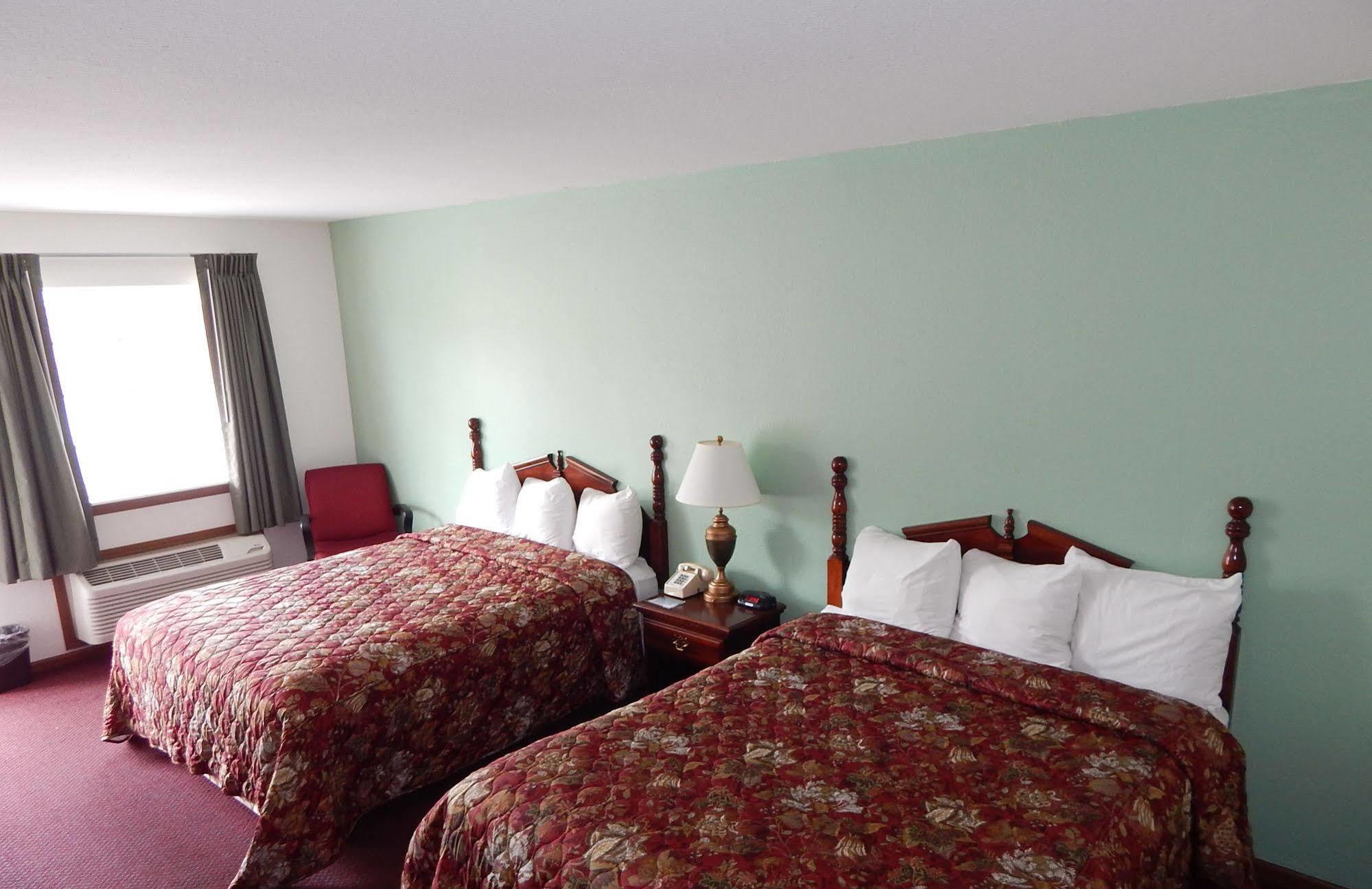 Carriage House Inn Бренсон Екстер'єр фото