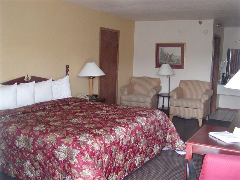 Carriage House Inn Бренсон Екстер'єр фото